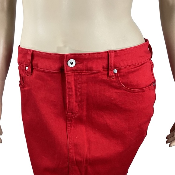 Torrid Red Denim Mini Pencil Skirt Size 18 - Picture 2 of 7